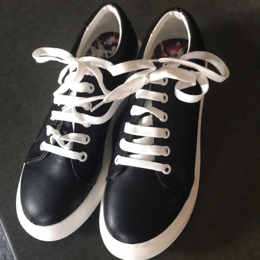 Christian Lacroix CeCe Platform Sneakers Size 8
